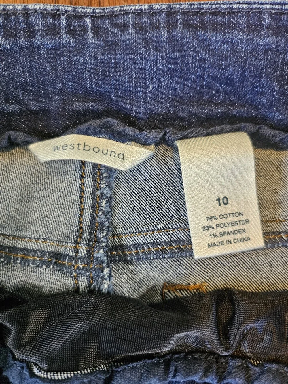 Women's Westbound Denim Long Shorts Stretchy Dark Blue Wash Size 10